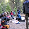 Ekipa z calego swiata w kolejce na Camp 4 w Yosemitach.